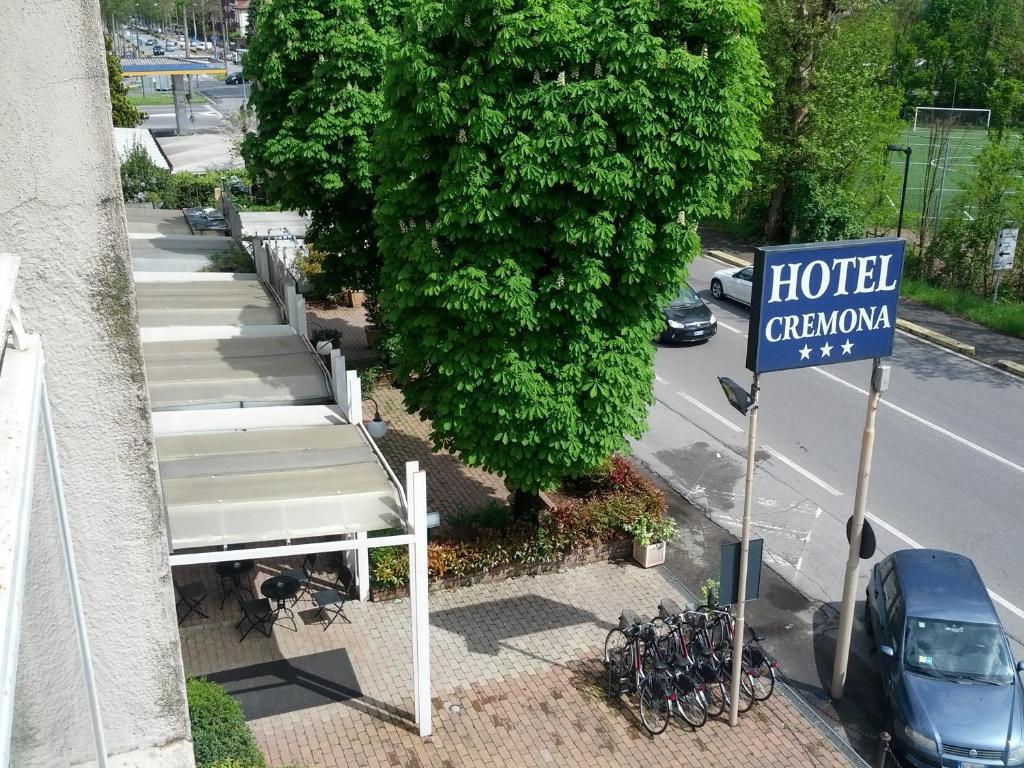 Hotel Cremona Viale Exterior photo
